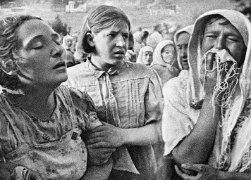 Их расстрелять хотели на рассвете