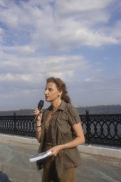 Творческая молодёжь в Саратове проводит "Литературные чтения" на берегу Волги