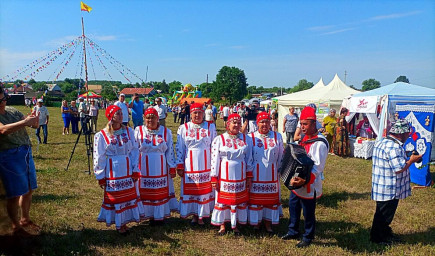 Дружба народов- на "Акатуе"!