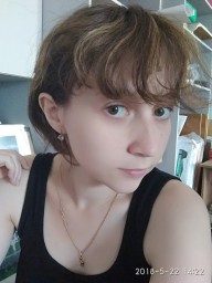 Анни Леври