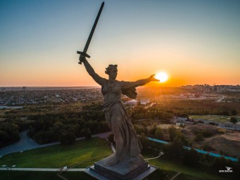 Вирус смерти и Родина-Мать