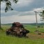 Над  полем  бескрайним  все  также  грохочет