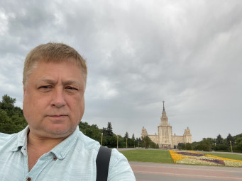 Александр Лошаков