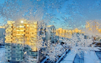 Одной строфой. Белый снег...